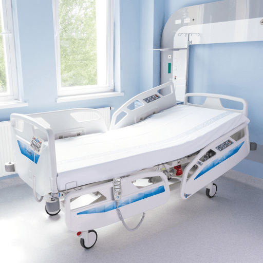 Łóżko szpitalne FAMED w nowoczesnej sali medycznej – profesjonalne wyposażenie placówek ochrony zdrowia